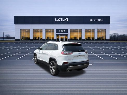 Used 2019 Jeep Cherokee Limited AWD/4WD image 9