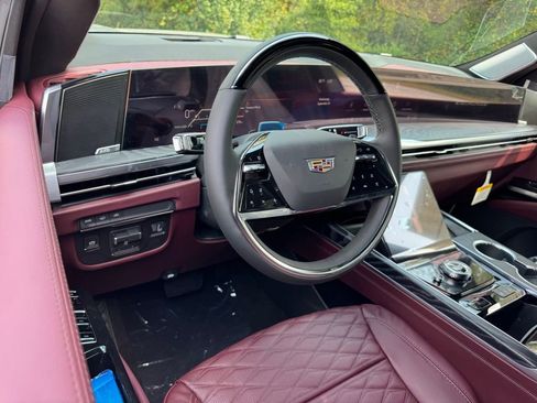 New 2026 Cadillac Escalade ESV Luxury w/ Touring Package image 3