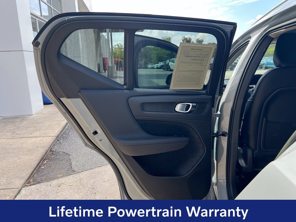 Certified 2024 Volvo XC40 B5 Plus w/ Protection Package Premier AWD/4WD image 20