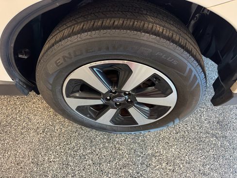 Used 2017 Subaru Forester 2.5i w/ Alloy Wheel Package AWD/4WD image 13