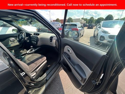 Used 2019 Kia Soul FWD image 5