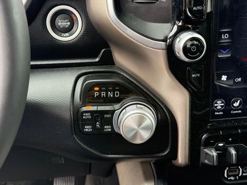 Used 2020 RAM 1500 Laramie AWD/4WD image 22