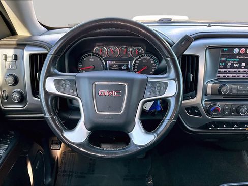 Used 2017 GMC Sierra 1500 SLT w/ SLT Preferred Package AWD/4WD image 5