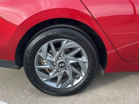 Certified 2024 Hyundai Elantra SEL FWD image 16