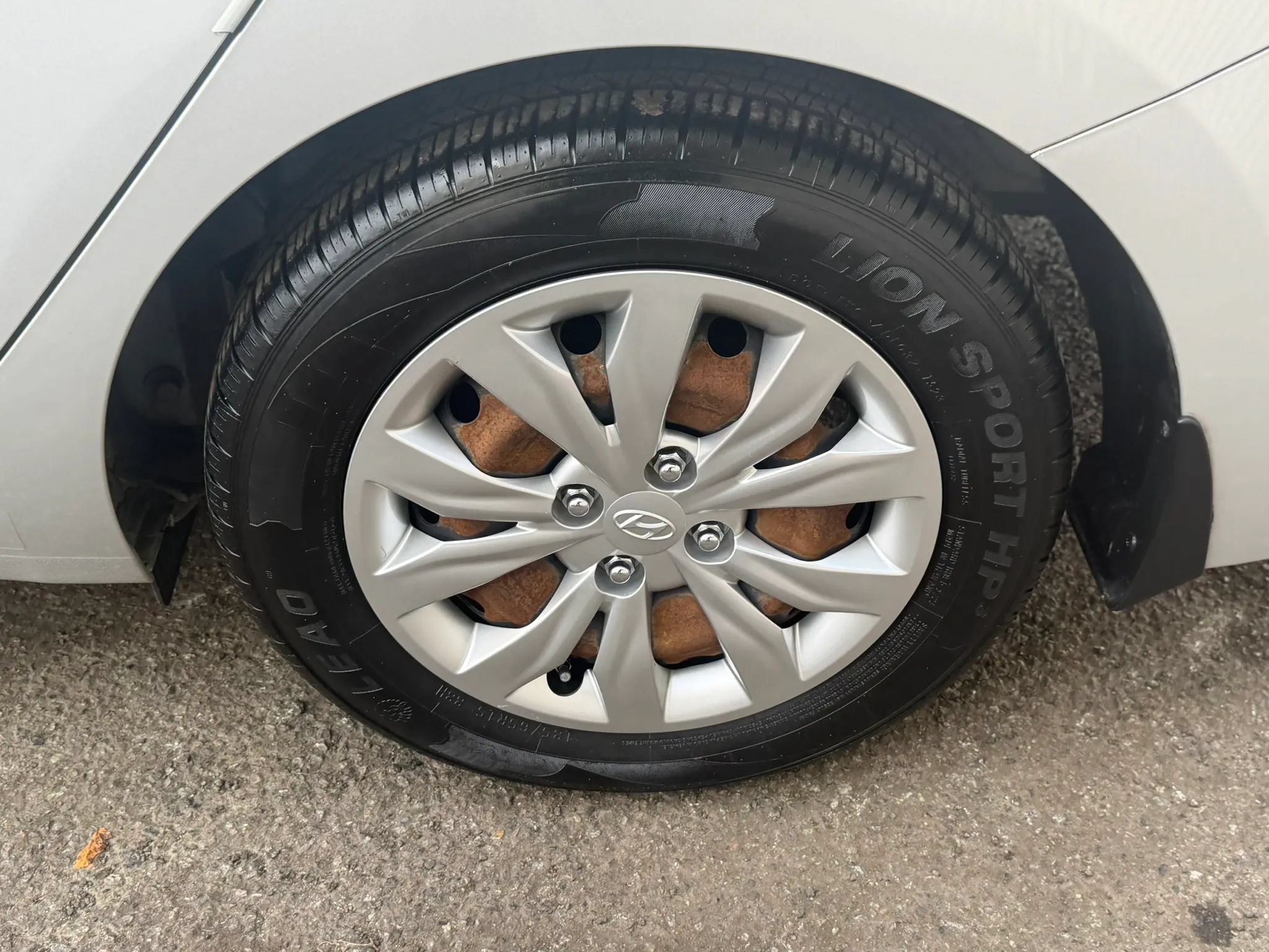 Used 2019 Hyundai Accent SE FWD image 9