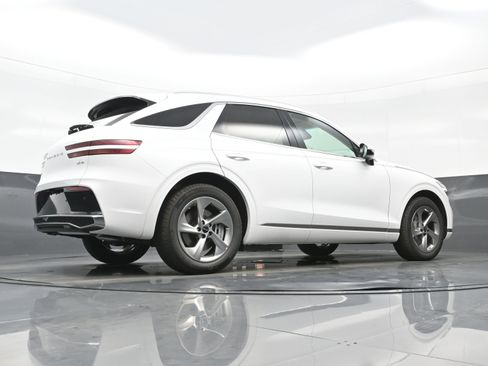 New 2026 Genesis GV70 2.5T Select image 17