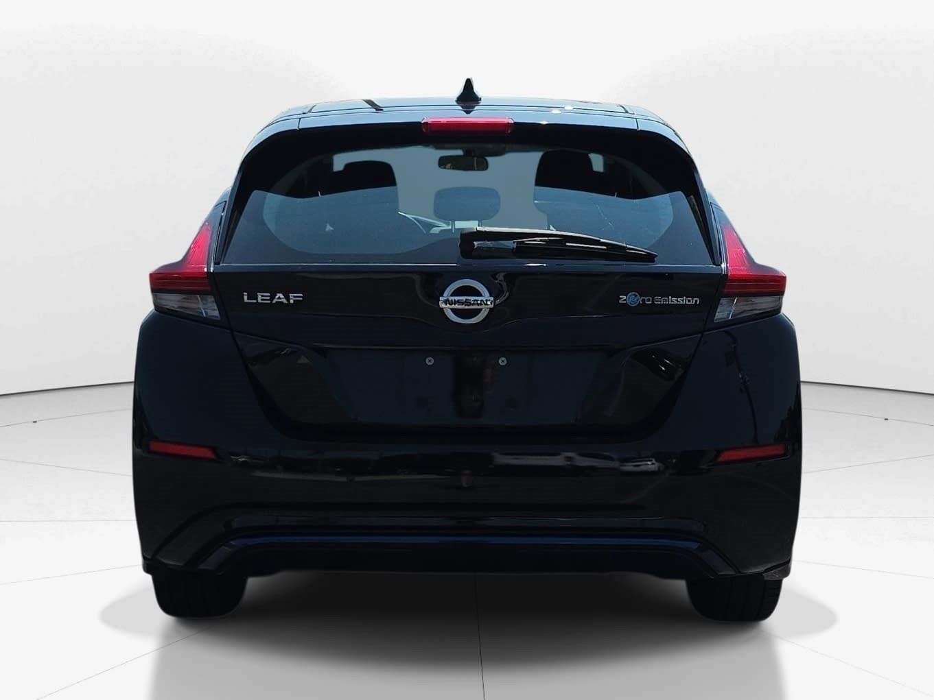 Used 2022 Nissan Leaf S FWD image 5