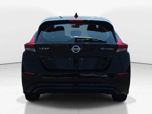 Used 2022 Nissan Leaf S FWD image 5
