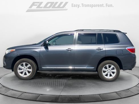 Used 2013 Toyota Highlander Plus FWD image 5