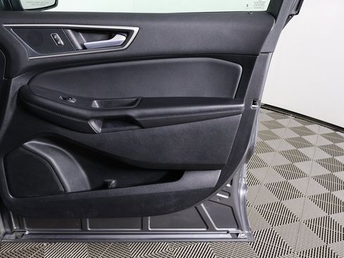 Used 2024 Ford Edge SEL image 16