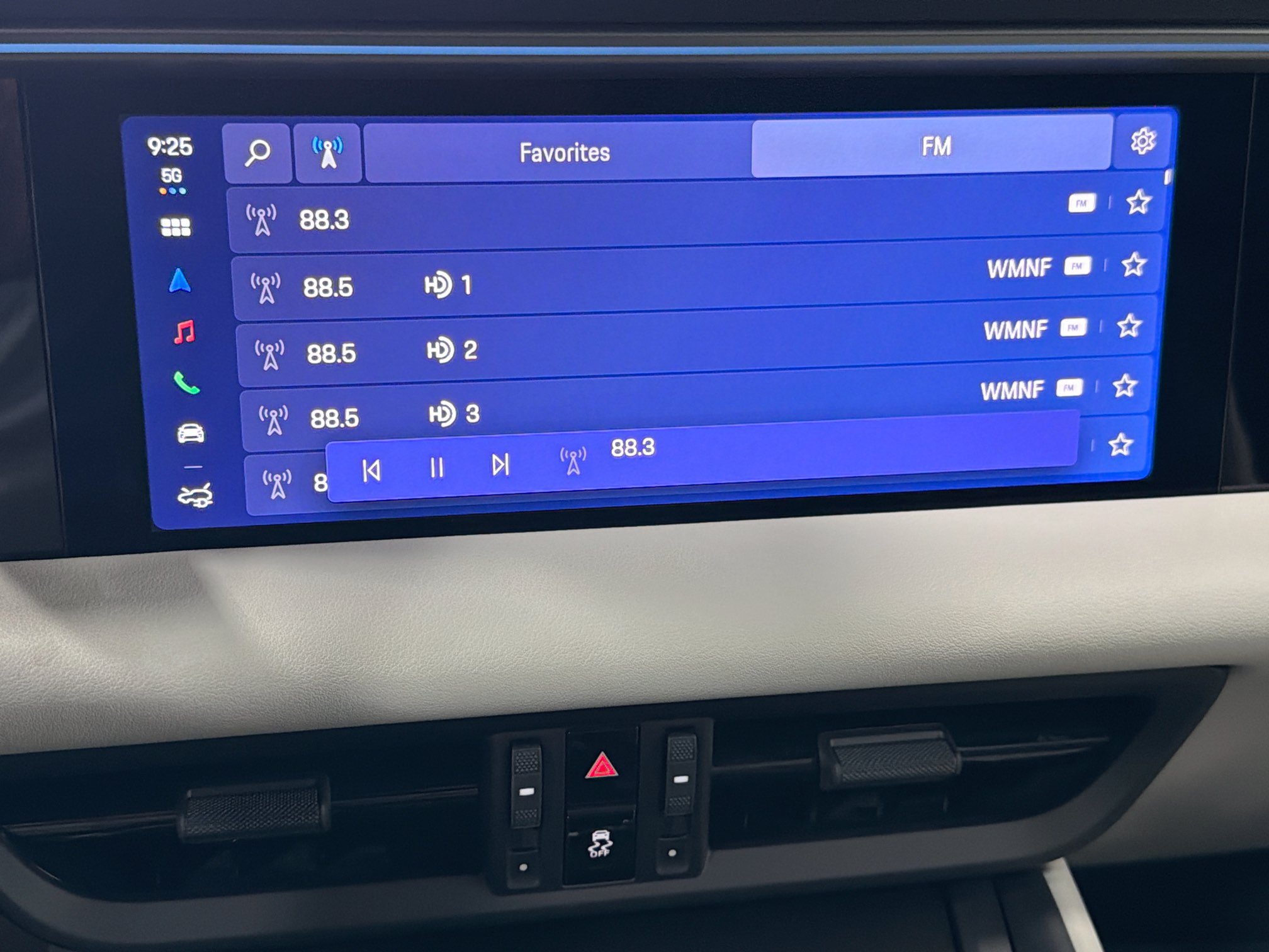 Certified 2026 Porsche Macan 4S Electric AWD/4WD image 31