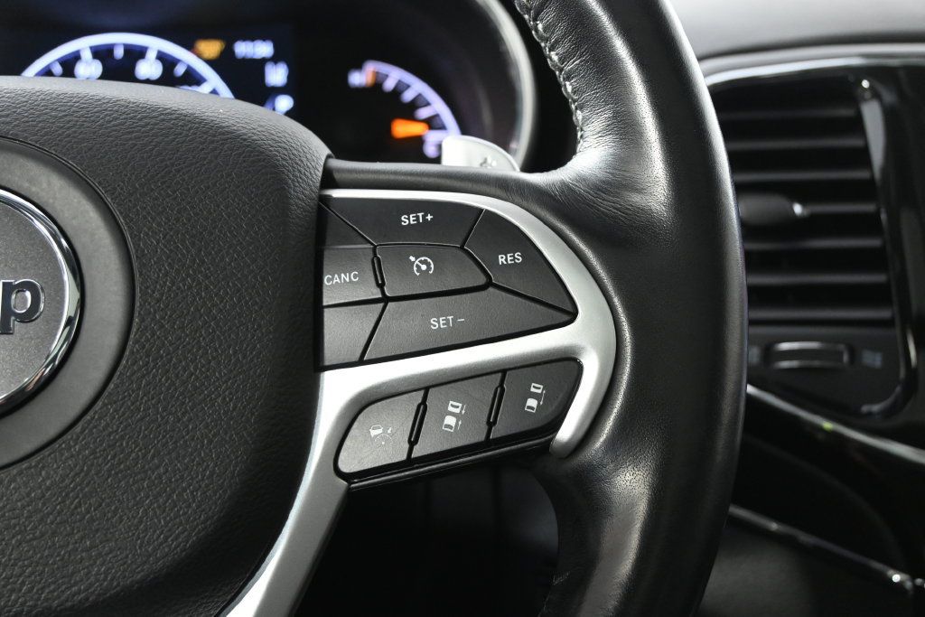 Used 2021 Jeep Grand Cherokee Summit AWD/4WD image 36