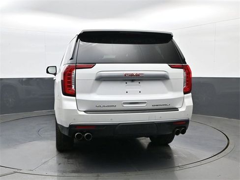 Certified 2022 GMC Yukon Denali image 6