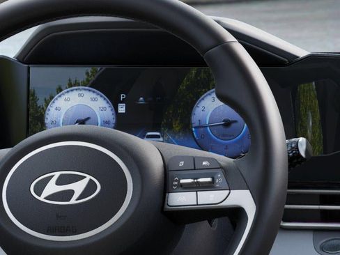 New 2026 Hyundai Elantra Limited FWD image 14