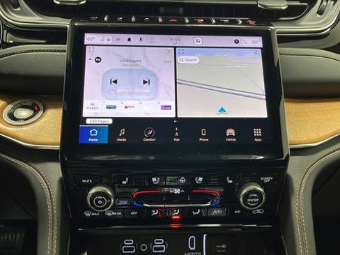 Used 2023 Jeep Grand Cherokee L Summit image 13