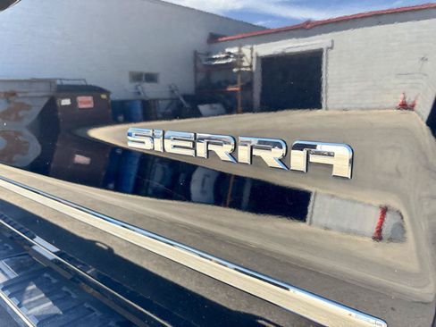 Used 2015 GMC Sierra 1500 SLT w/ Driver Alert Package AWD/4WD image 19