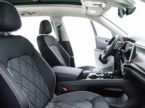 New 2026 Volkswagen Atlas SEL Premium R-Line image 75