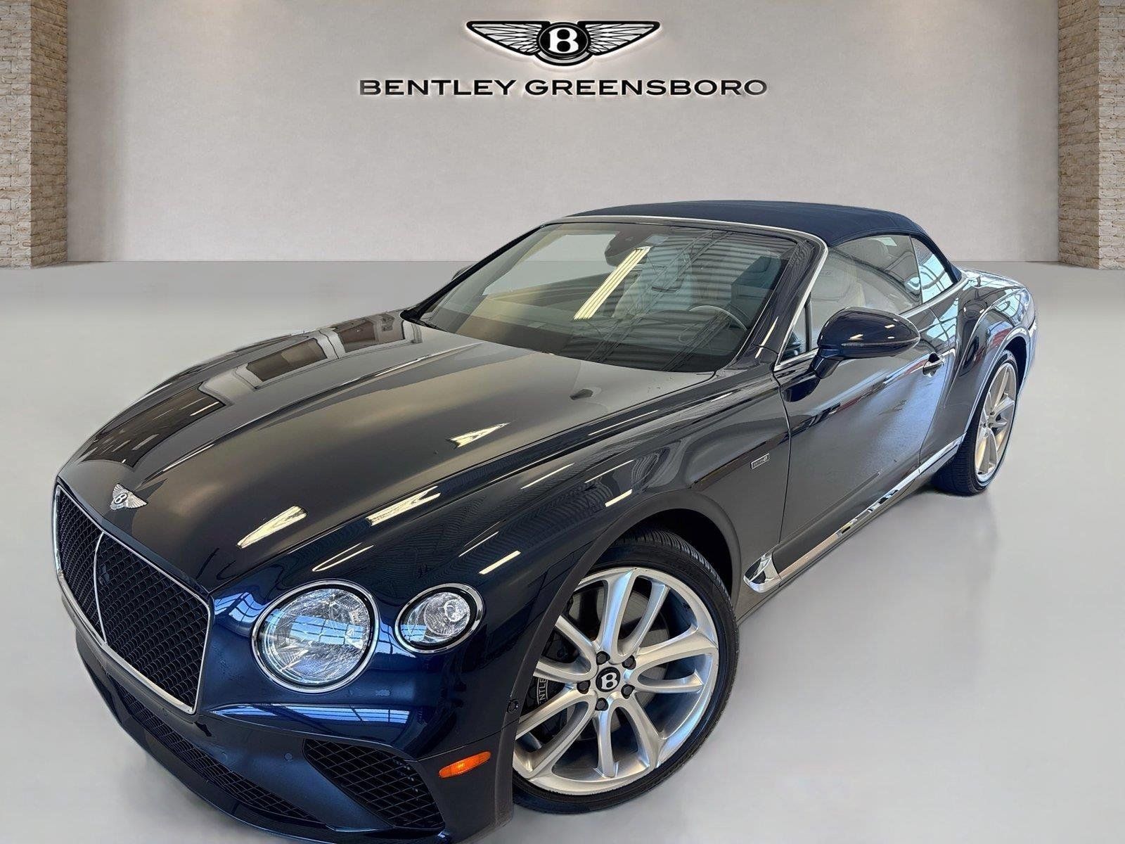 Used 2024 Bentley Continental GT AWD/4WD image 32