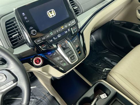 Used 2024 Honda Odyssey Elite image 24