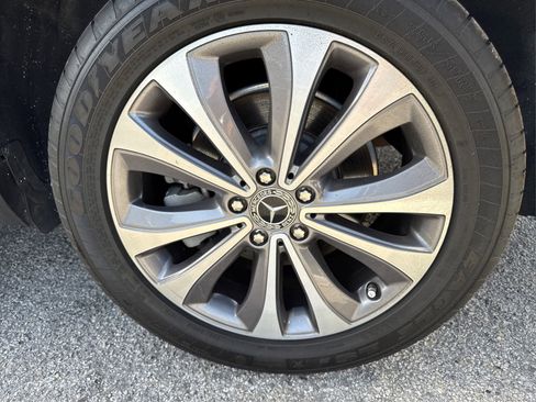 Used 2022 Mercedes-Benz GLE 350 image 15