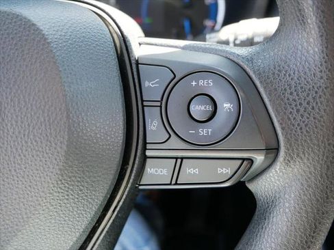 Certified 2025 Toyota RAV4 XLE AWD/4WD image 26