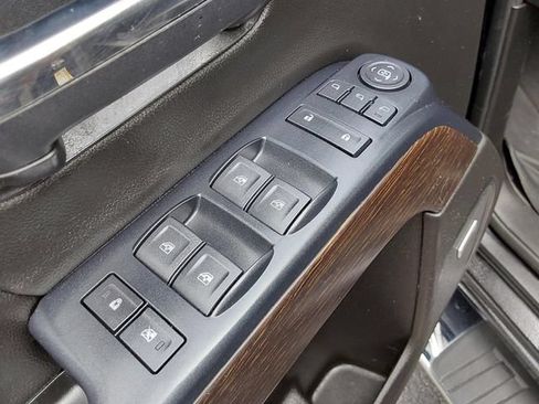 Used 2019 GMC Sierra 2500 Denali AWD/4WD image 17