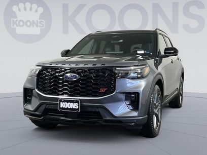 New 2026 Ford Explorer ST w/ Sun And Sound Package