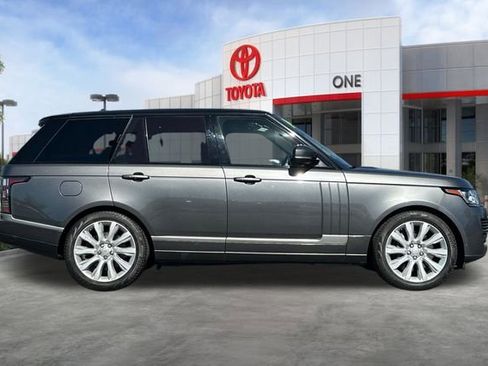 Used 2016 Land Rover Range Rover Supercharged image 3