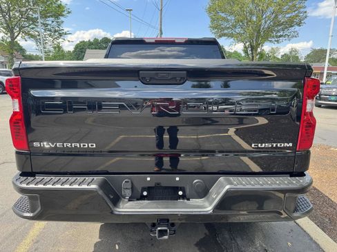Certified 2022 Chevrolet Silverado 1500 Custom AWD/4WD image 5