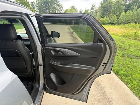 Used 2025 Chevrolet TrailBlazer RS w/ Driver Confidence Package FWD image 32