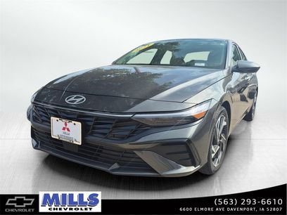 Used 2024 Hyundai Elantra SEL w/ Convenience Package