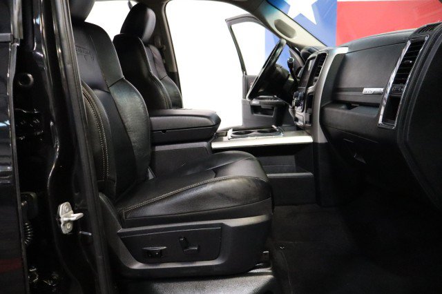 Used 2015 RAM 2500 Laramie w/ Black Appearance Group AWD/4WD image 8
