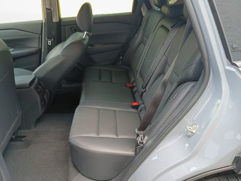 Used 2024 Nissan Rogue SL AWD/4WD image 13