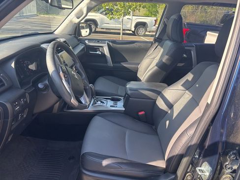 Used 2022 Toyota 4Runner SR5 Premium w/ Moonroof Package image 6