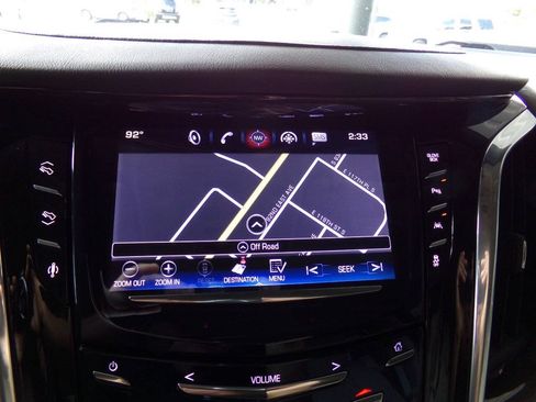 Used 2016 Cadillac Escalade Luxury AWD/4WD image 28