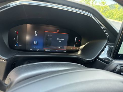 New 2025 Ford Escape ST-Line w/ Tech Pack #1 AWD/4WD image 19