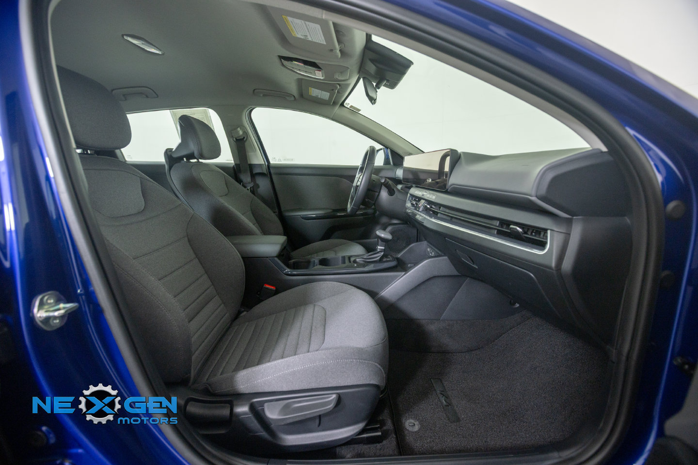 Used 2025 Kia K4 EX FWD image 8