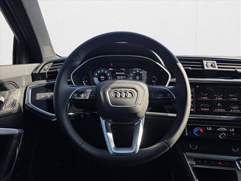 New 2025 Audi Q3 2.0T Premium w/ Convenience Package AWD/4WD image 20