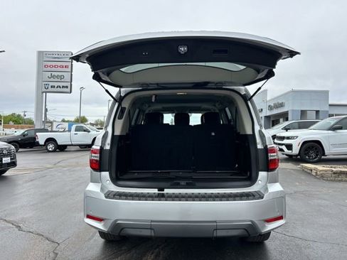 Used 2023 Nissan Armada SL w/ Cargo Package AWD/4WD image 6