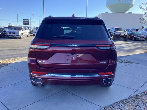 Used 2023 Jeep Grand Cherokee Overland image 4