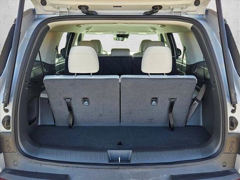 Used 2025 Hyundai Santa Fe SEL image 6