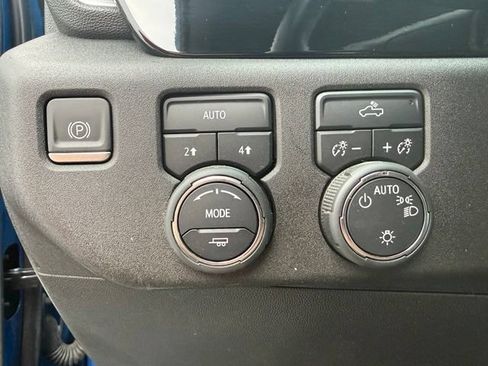 Certified 2023 Chevrolet Silverado 1500 LT AWD/4WD image 34