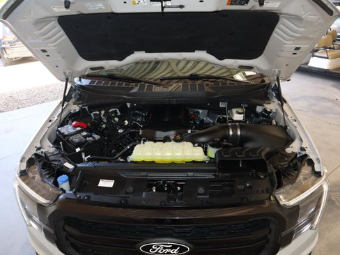 Certified 2025 Ford F150 Lariat w/ FX4 Off-Road Package AWD/4WD image 21