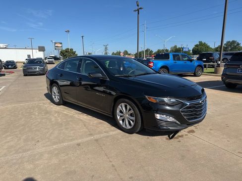 Used 2023 Chevrolet Malibu LT FWD image 3