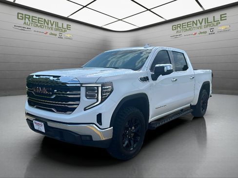 Used 2025 GMC Sierra 1500 SLT AWD/4WD image 1