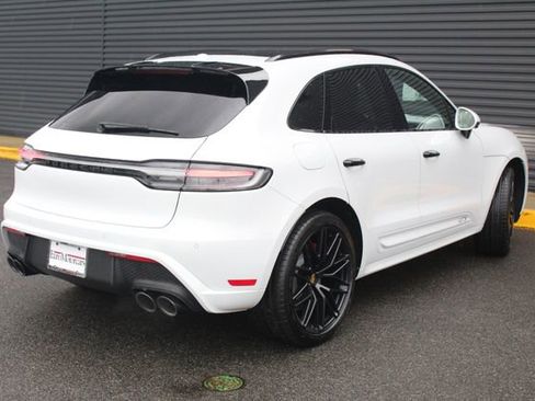 New 2026 Porsche Macan GTS image 8