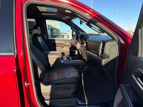 Used 2024 Chevrolet Silverado 2500 High Country w/ High Country Premium Package image 21