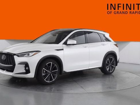 Used 2023 INFINITI QX50 Sport AWD/4WD image 3