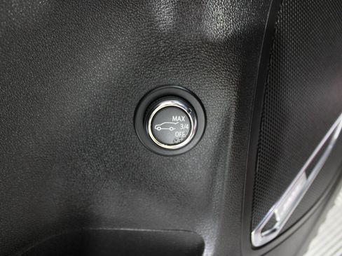 Used 2023 Buick Envision Avenir image 7