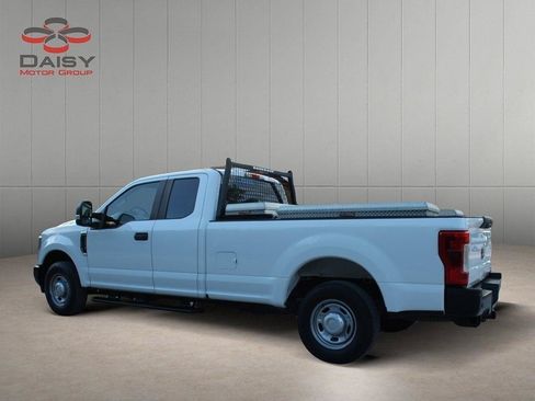 Used 2019 Ford F250 XL w/ Power Equipment Group RWD image 7